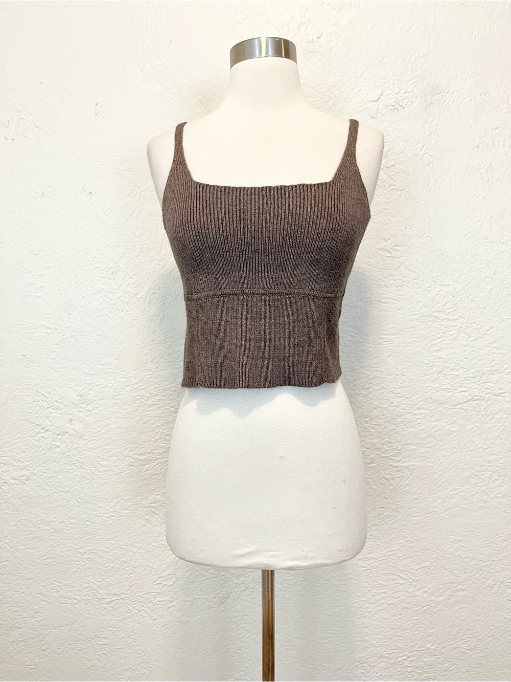 ASTR the Label Tank Top Cropped Knit Taupe Brown Tan Medium M